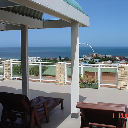 On The Bay Guesthouse Kruisfontein Bagian luar foto
