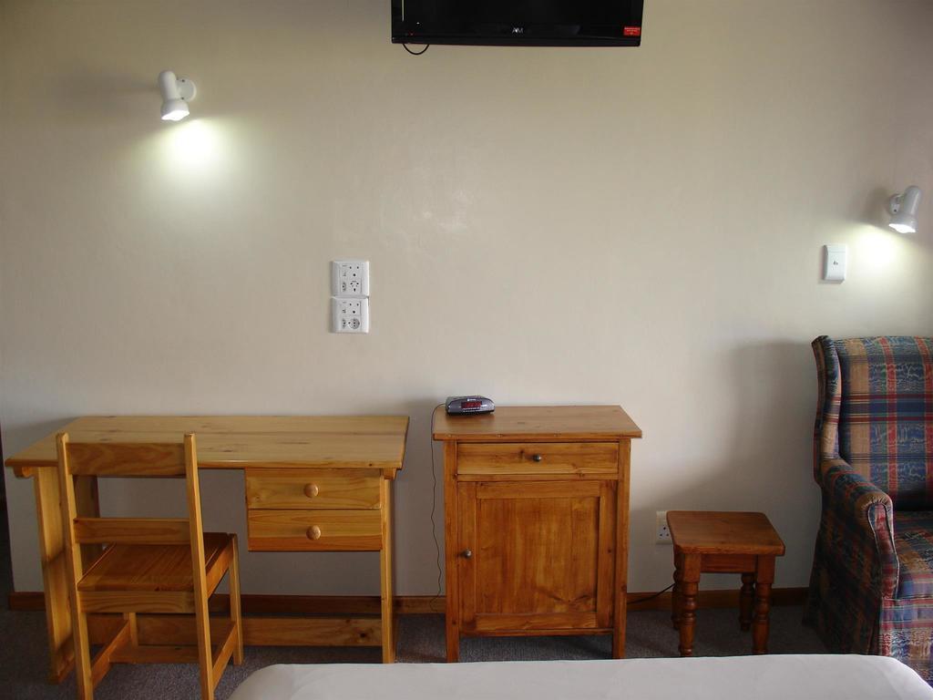 On The Bay Guesthouse Kruisfontein Ruang foto