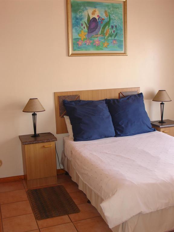 On The Bay Guesthouse Kruisfontein Ruang foto