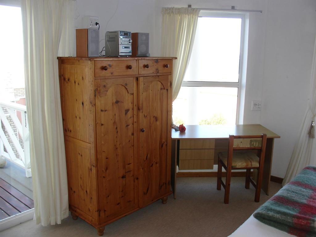 On The Bay Guesthouse Kruisfontein Ruang foto