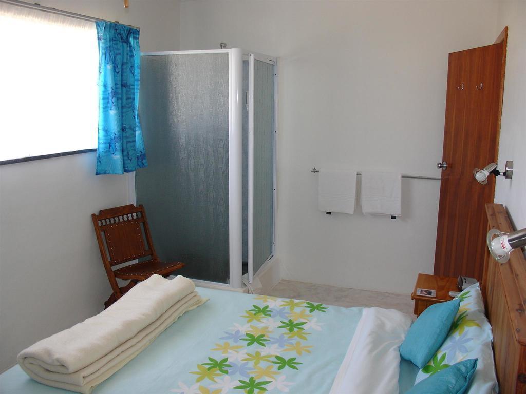 On The Bay Guesthouse Kruisfontein Bagian luar foto